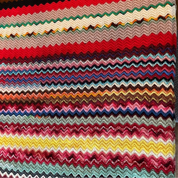 Chevron Crochet Afghan Throw Blanket - Picture 3 of 13